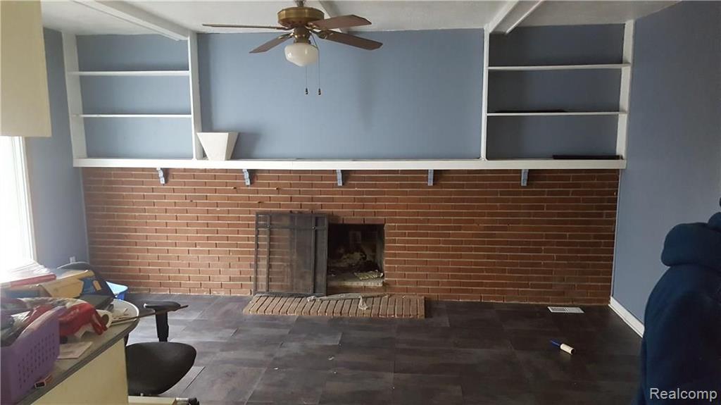34517 Wick Road Romulus, MI 48174 - Photo 7 of 16