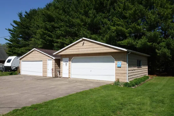 $389,500 | 1165 South 495 East, Lagrange, IN 46761