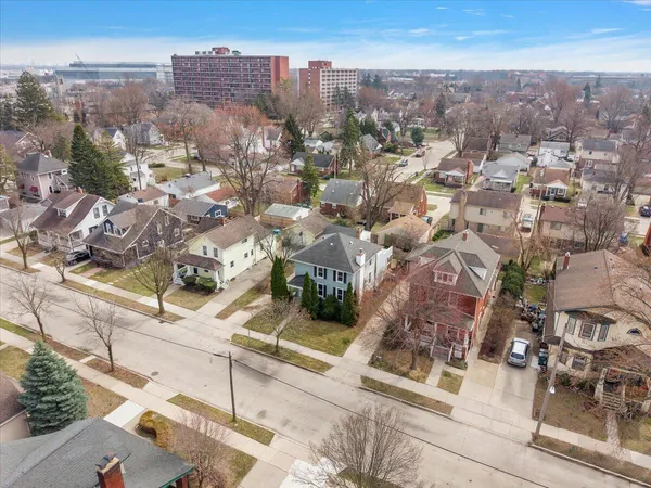 $325,000 | 22153 Park Street, Dearborn, MI 48124