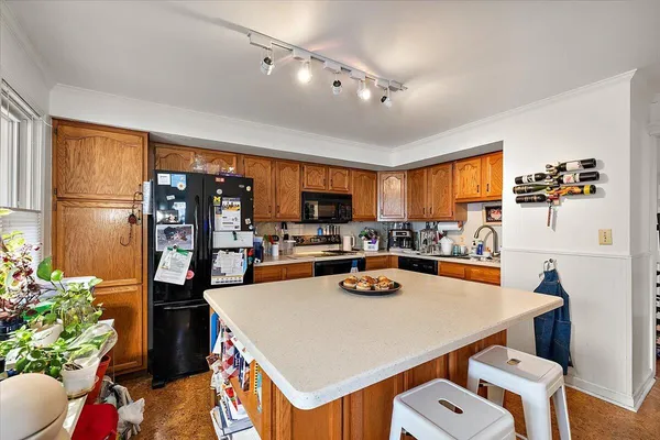 $325,000 | 22153 Park Street, Dearborn, MI 48124