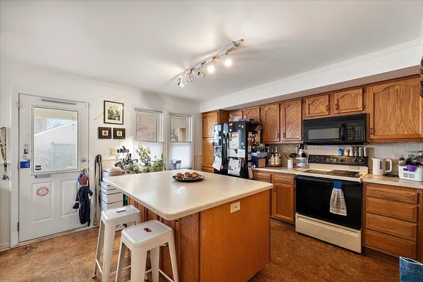 $325,000 | 22153 Park Street, Dearborn, MI 48124