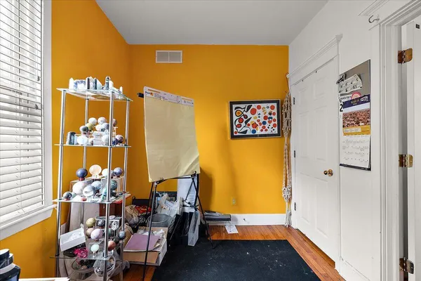 $325,000 | 22153 Park Street, Dearborn, MI 48124