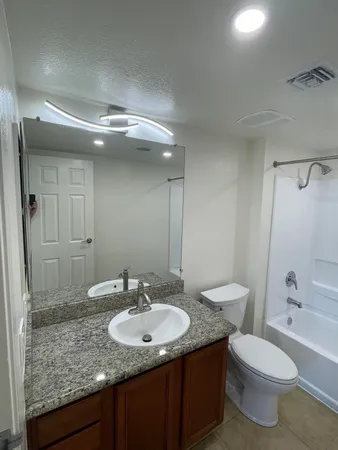 $2,300 | 43376 Cook Street, Unit 202, Palm Desert, CA 92211