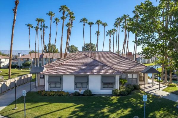 $2,300 | 43376 Cook Street, Unit 202, Palm Desert, CA 92211