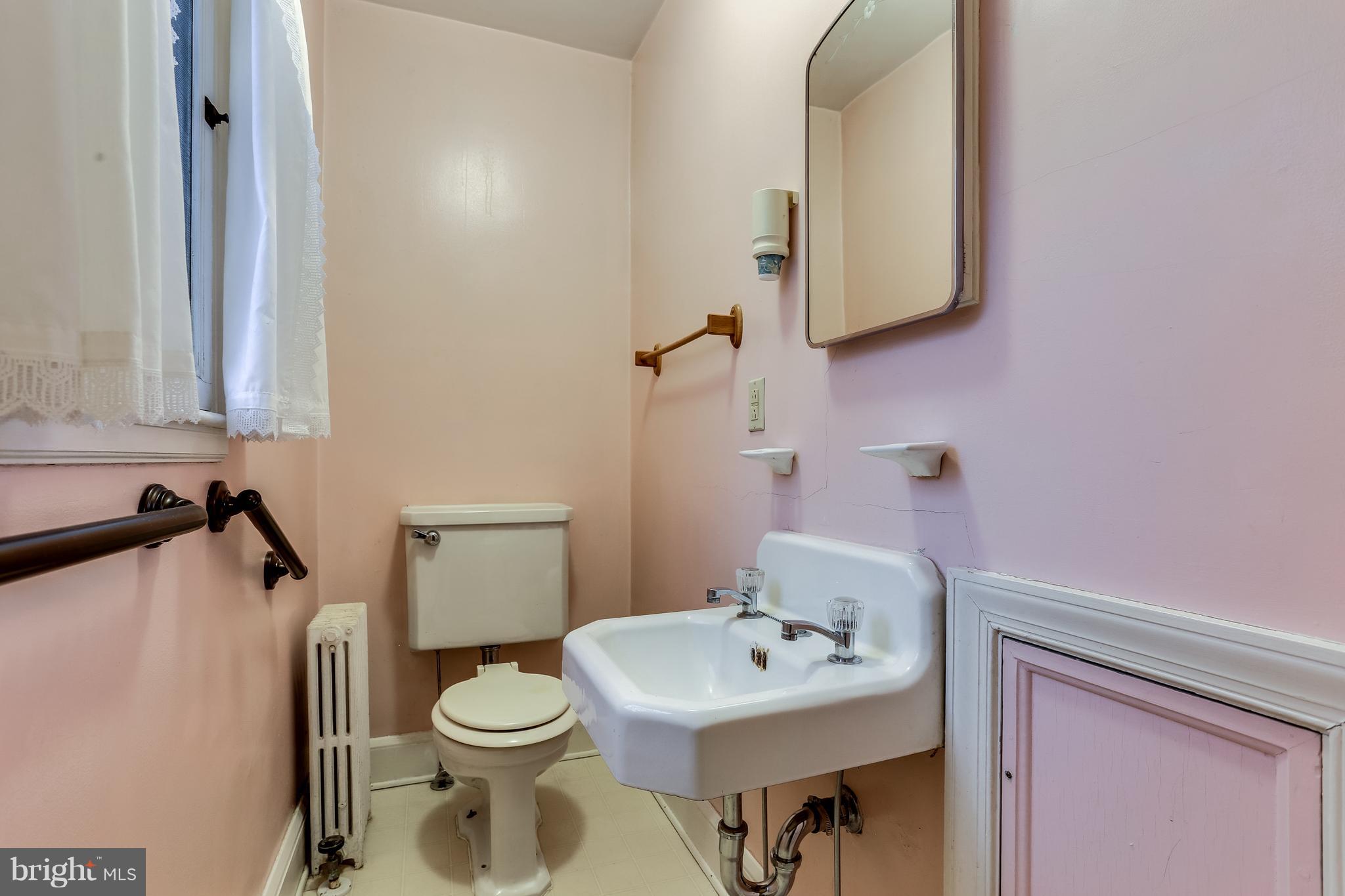 501 Nottingham Road Baltimore, MD 21229 - Photo 18 of 27 Gallery Image 18
