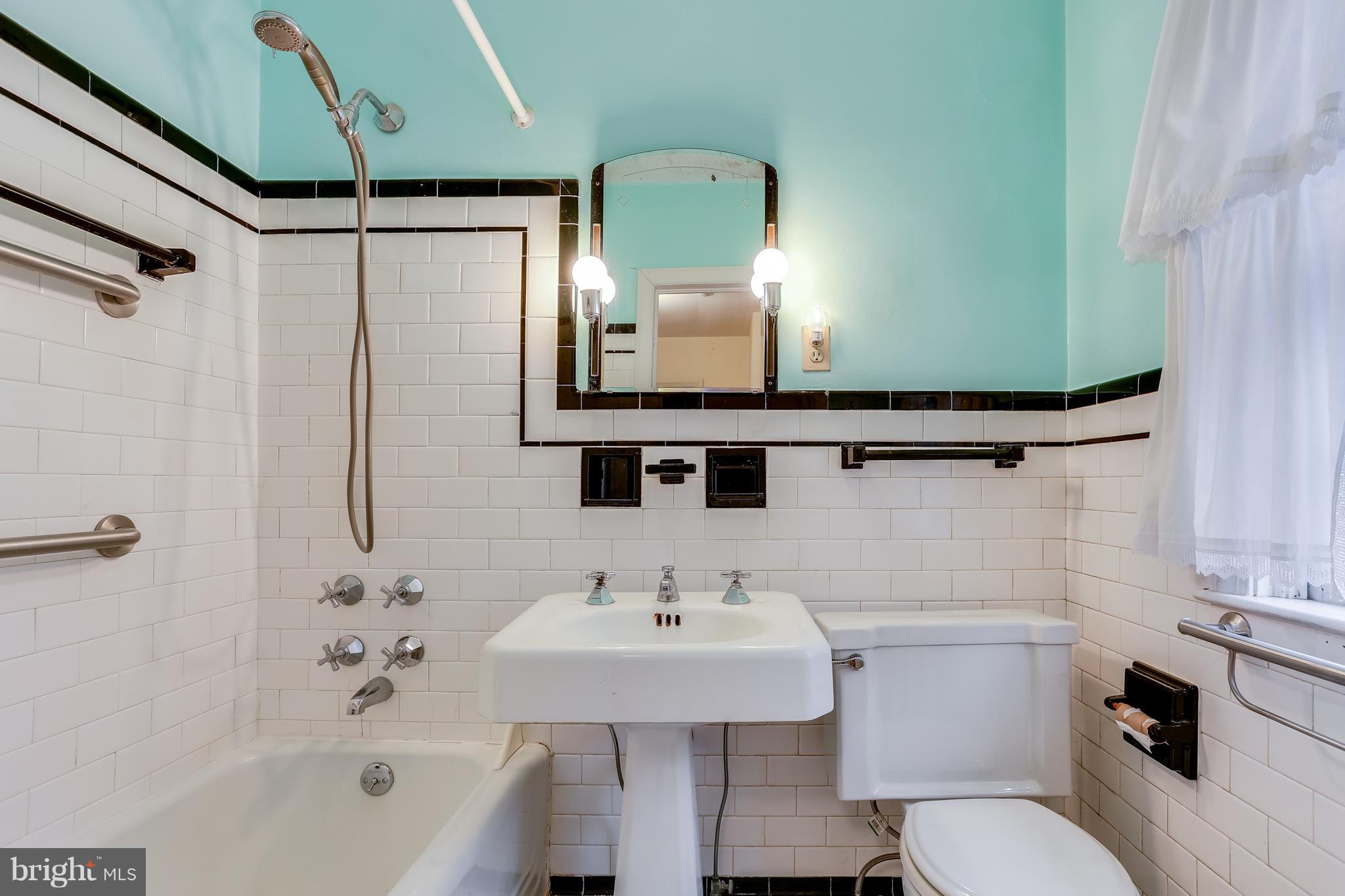 501 Nottingham Road Baltimore, MD 21229 - Photo 23 of 27 Gallery Image 23
