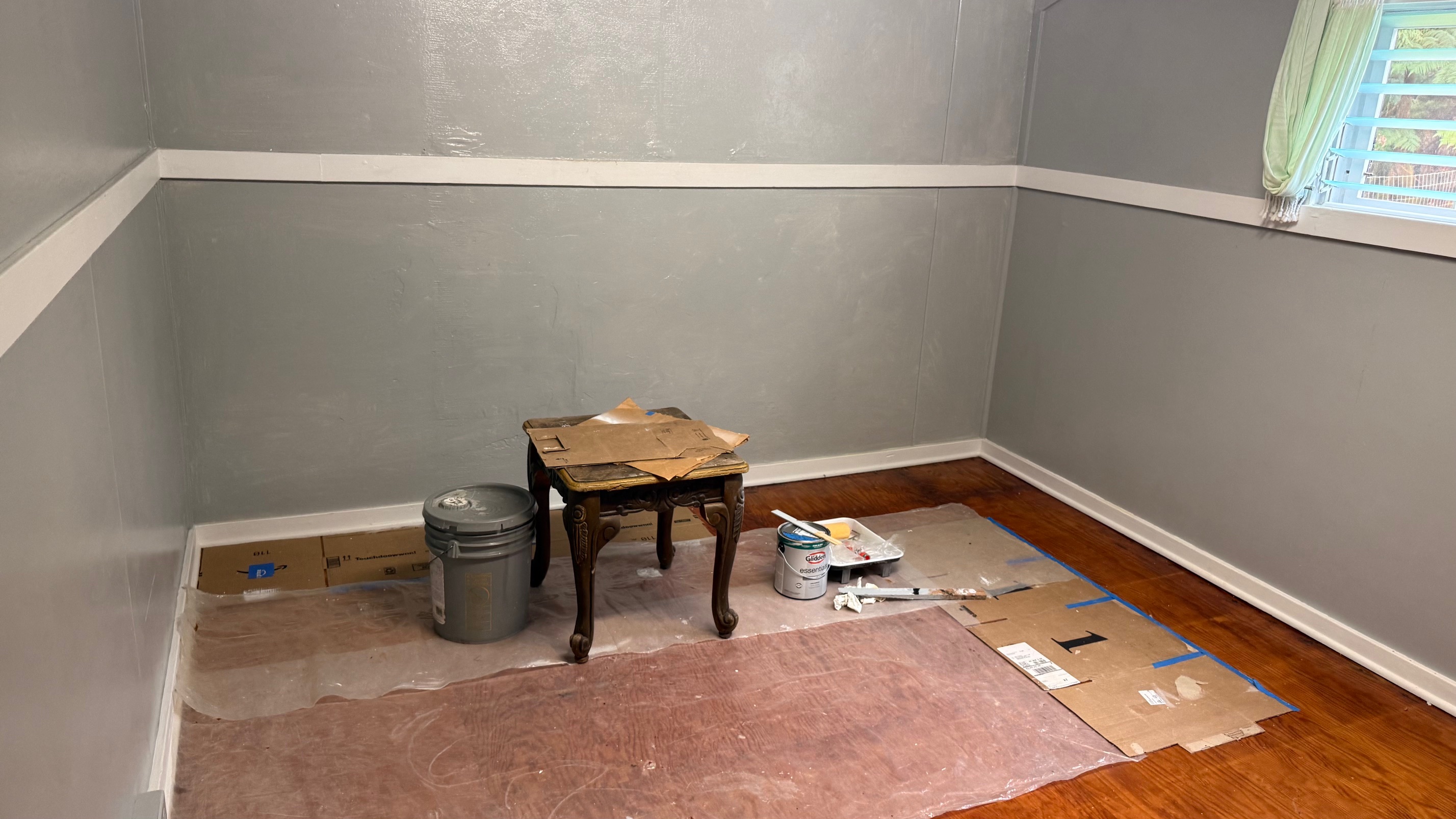 19-4113 Kalani Honua Loop Volcano, HI 96785 - Photo 21 of 28 a room with a table and chairs