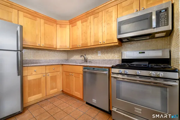 $2,550 | 91 Strawberry Hill Avenue, Unit 1133, Stamford, CT 06902