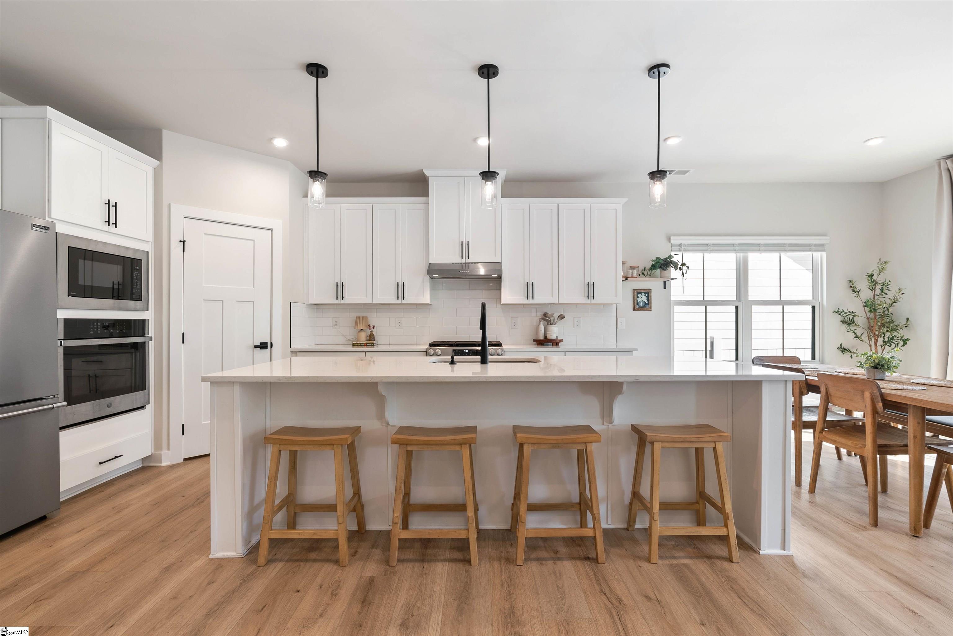 205 Skylyn Ridge Greenville, SC 29607 - Photo 2 of 33