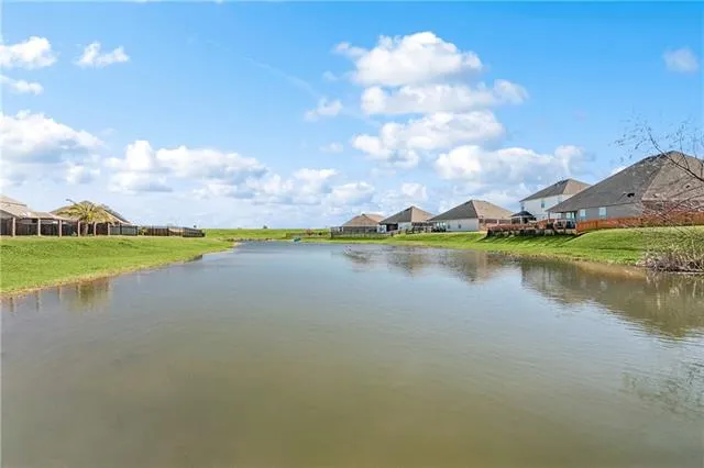 $2,400 | 760 Lakeshore Village Drive, Slidell, LA 70461
