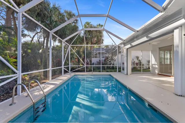 a view of a tennis court