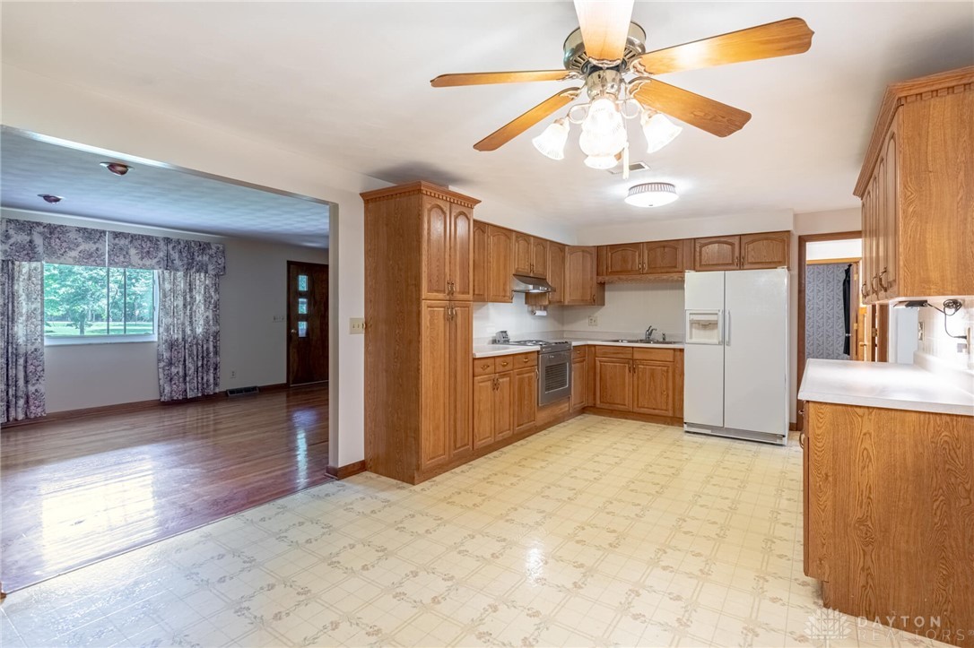 3445 Penewit Road Spring Valley, OH 45370 - Photo 6 of 29