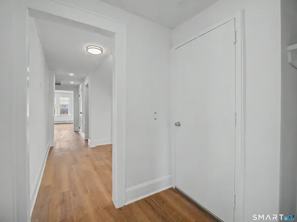 $2,400 | 1872 North Avenue, Bridgeport, CT 06604