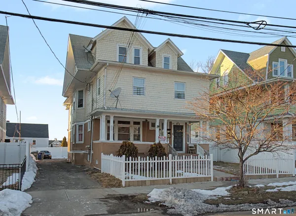 $2,400 | 1872 North Avenue, Bridgeport, CT 06604