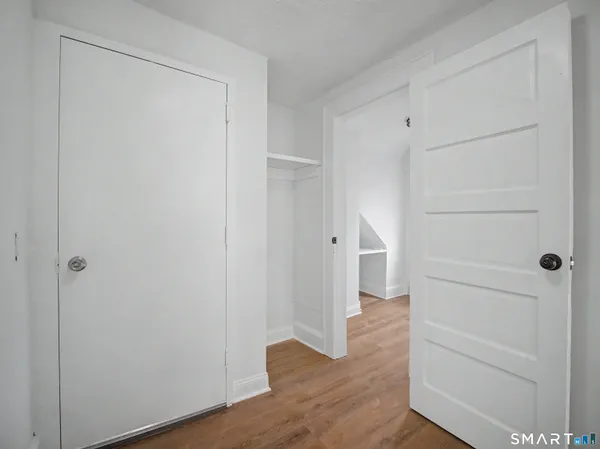 $2,400 | 1872 North Avenue, Bridgeport, CT 06604