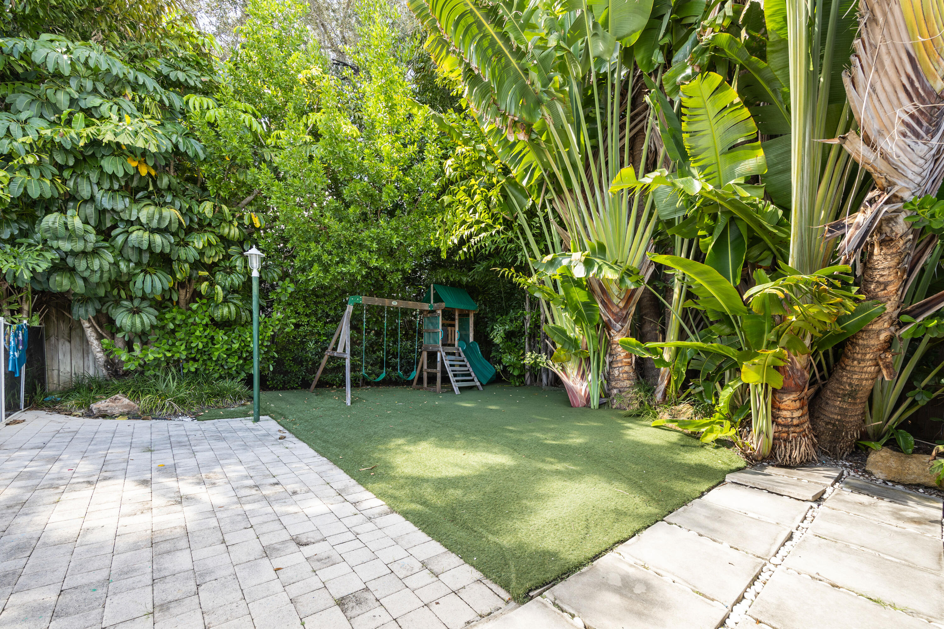 630 Allendale Road Key Biscayne, FL 33149 - Photo 38 of 41 0033