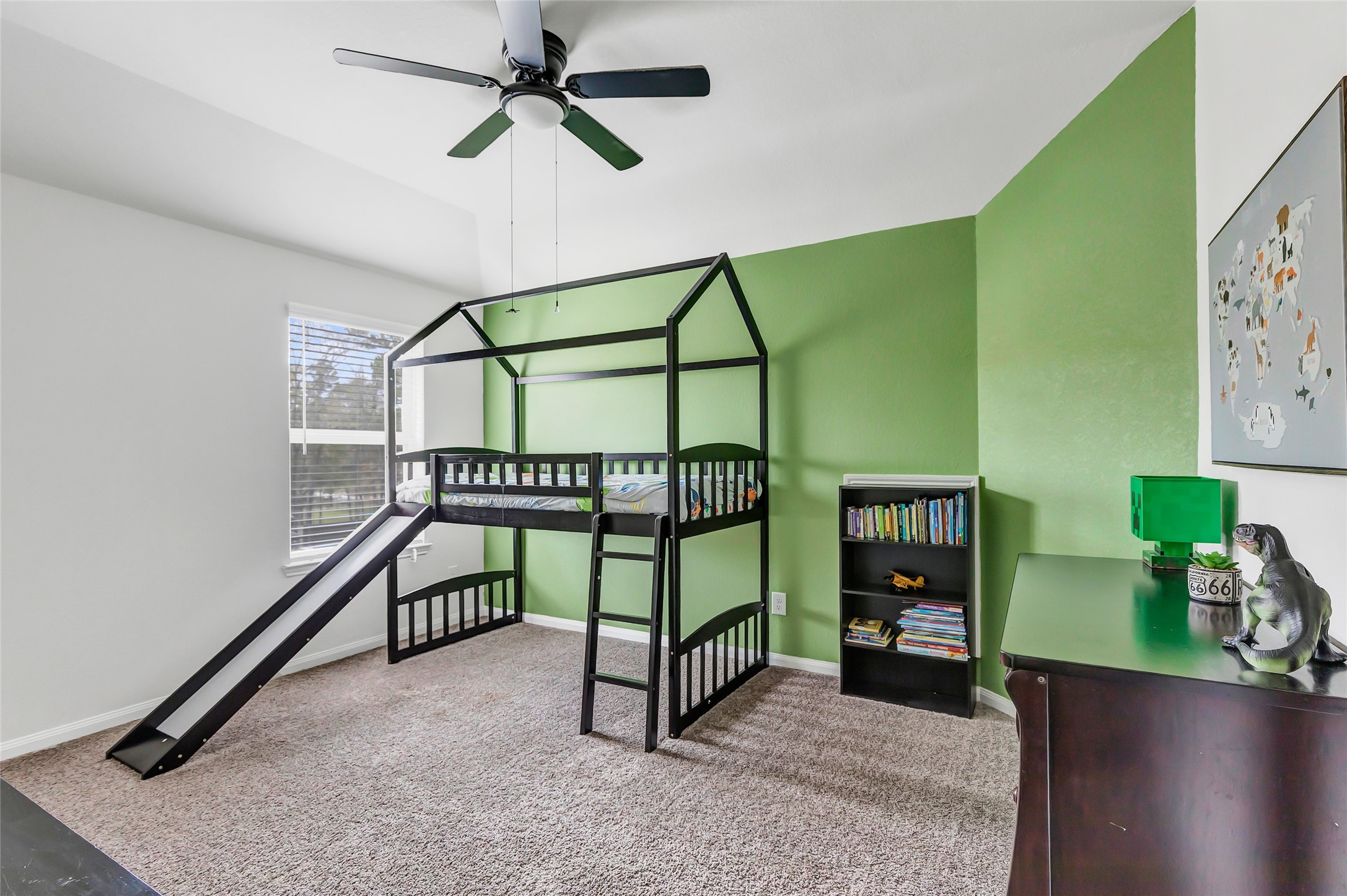28511 Riverside Crest Lane Houston, TX 77336 - Photo 35 of 41 a bedroom with furniture and a window