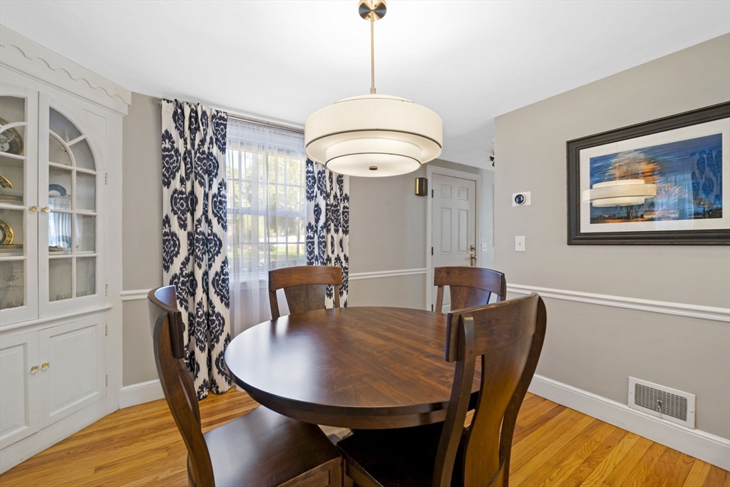 214 High Street Reading, MA 01867 - Photo 9 of 39