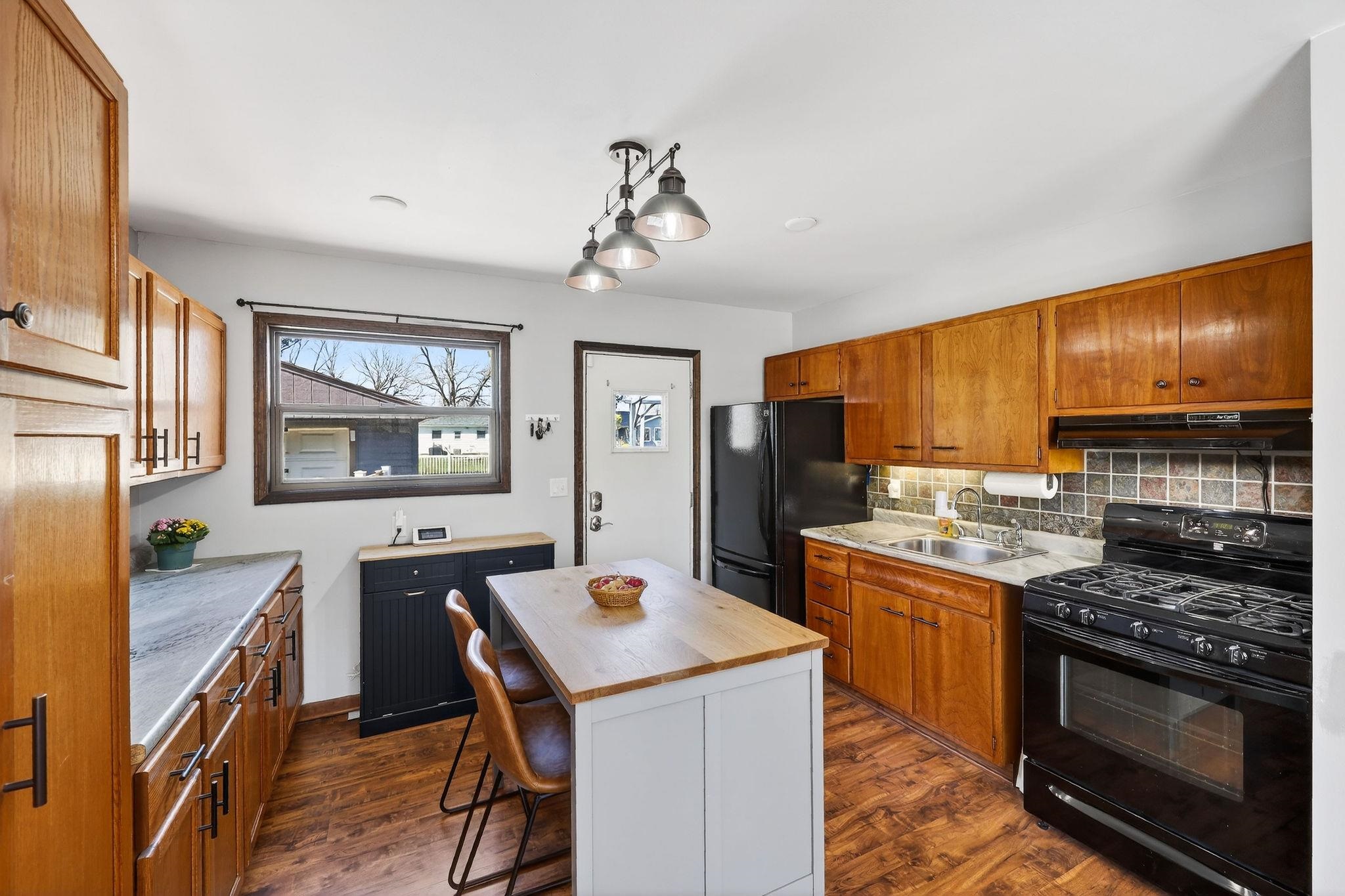 1010 Grant Street Fort Atkinson, WI 53538 - Photo 7 of 45