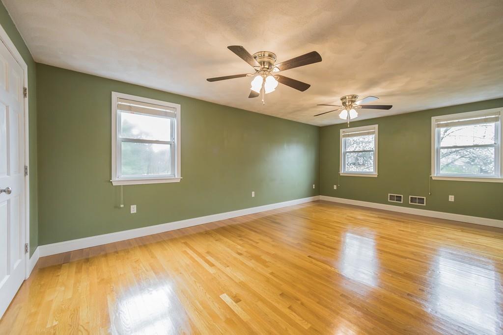 33 Outlook Road Billerica, MA 01862 - Photo 20 of 38 Gallery Image 20