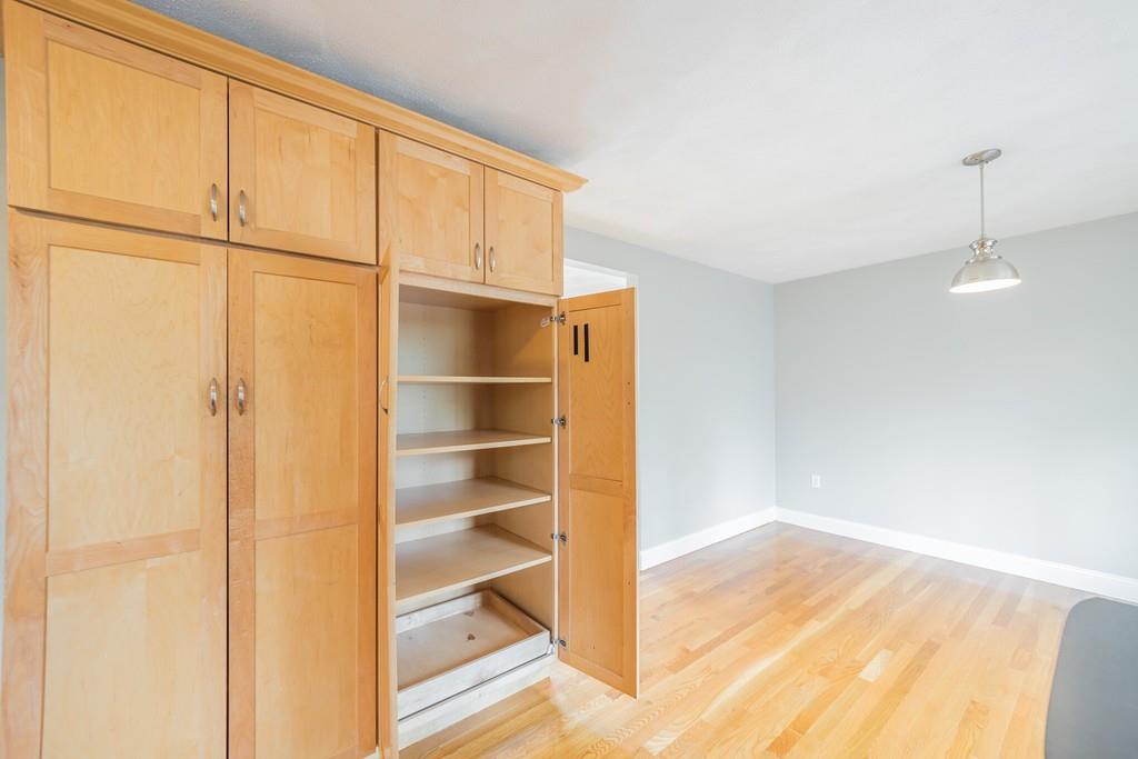 33 Outlook Road Billerica, MA 01862 - Photo 8 of 38 Gallery Image 8
