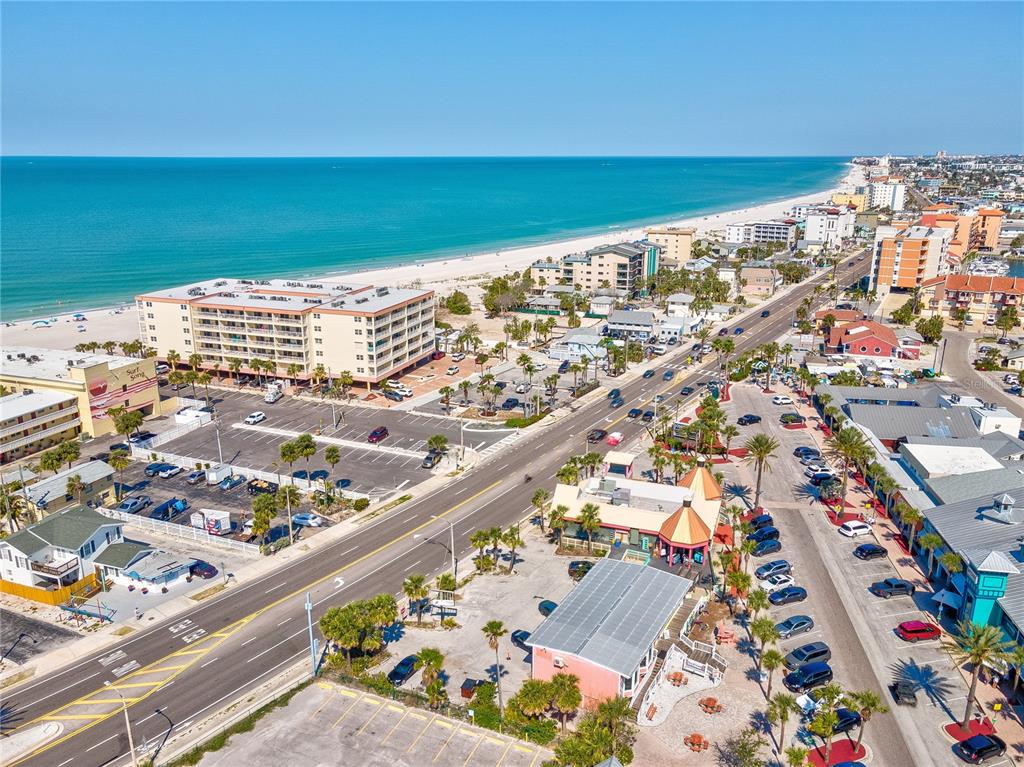 5046 99th Way North St. Petersburg, FL 33708 - Photo 31 of 41 view of city