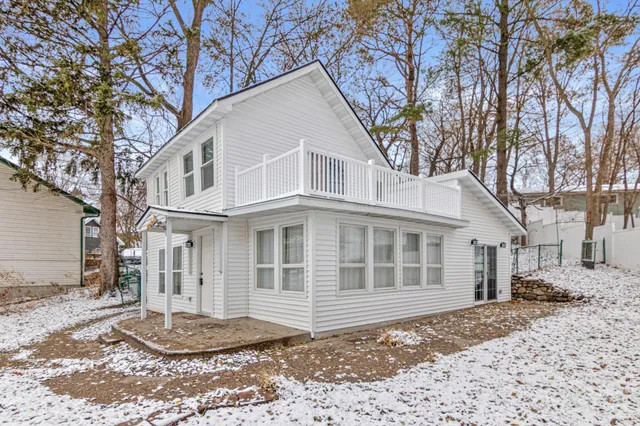 $375,000 | 2156 Sandy Lane, Mound, MN 55364