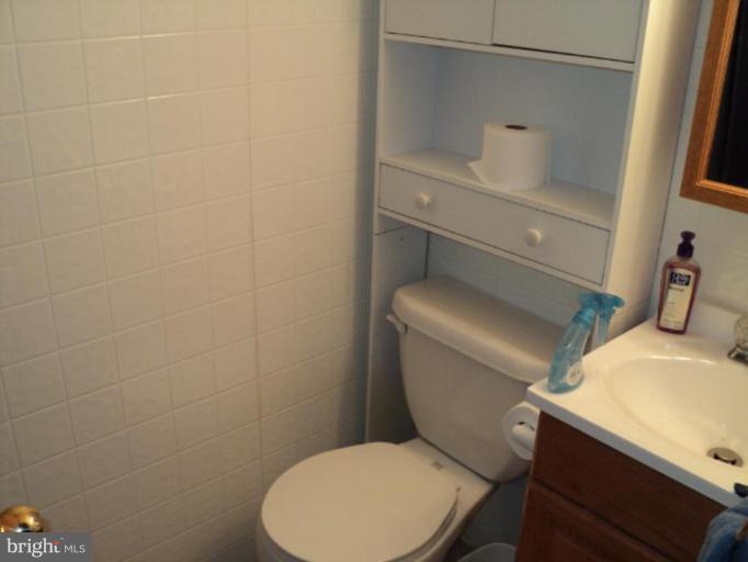 173 Magothy Beach Road Pasadena, MD 21122 - Photo 12 of 22 Bath #3