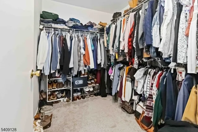 $399,000 | 1625 King Court, Green Brook, NJ 08812