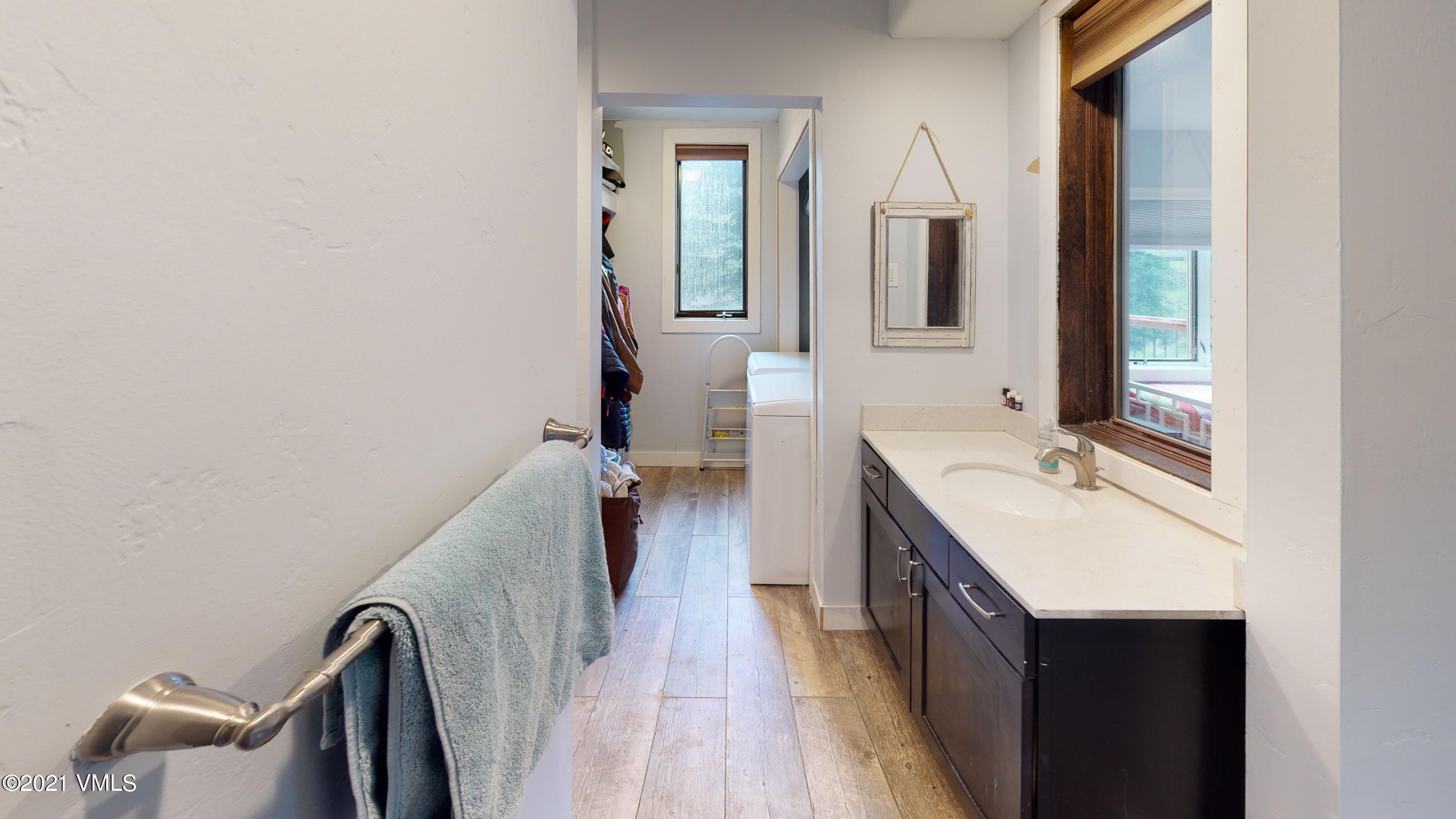 2414 Elliott Road Vail, CO 81657 - Photo 16 of 39 2414-Elliott-Road-West-Vail-Bathroom