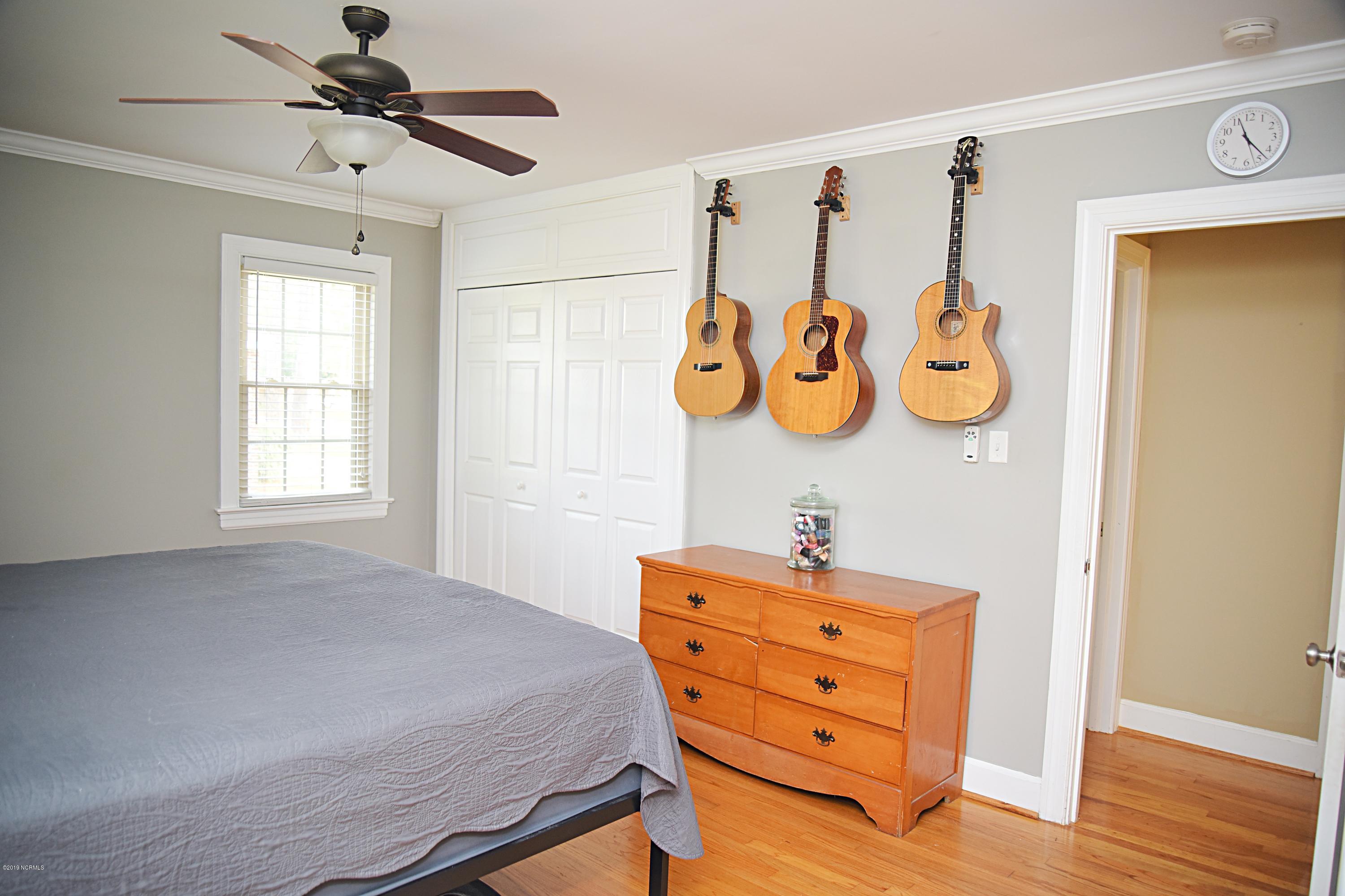 1011 Ensworth Road Northwest Wilson, NC 27896 - Photo 17 of 39 47