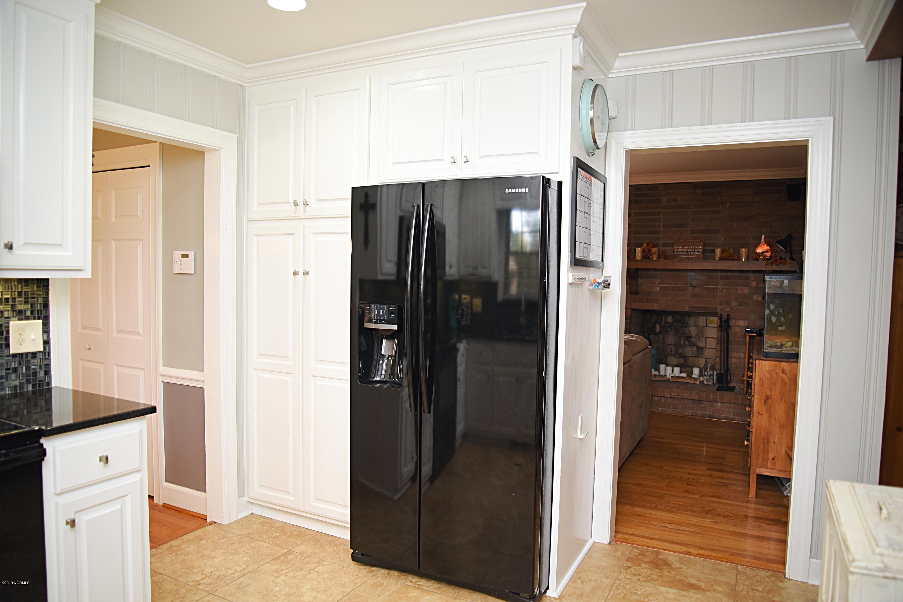 1011 Ensworth Road Northwest Wilson, NC 27896 - Photo 9 of 39 31