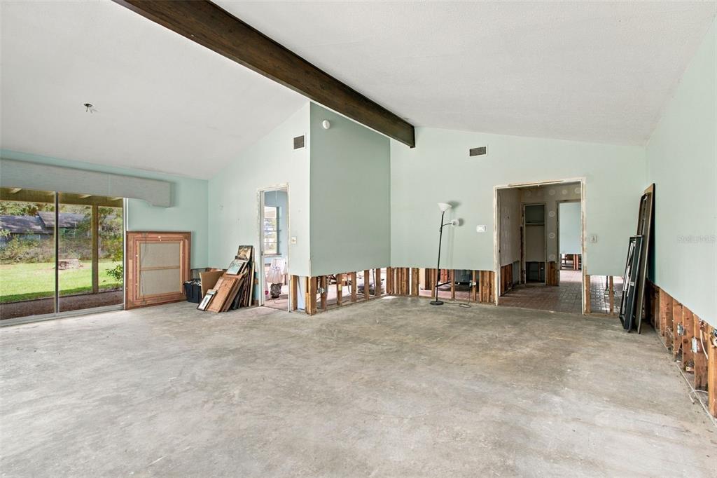 1996 Glenn Road Clearwater, FL 33764 - Photo 16 of 51 Gallery Image 16