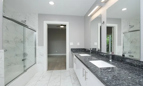 $2,200 | 309 East 43rd Street, Unit A, Houston, TX 77022