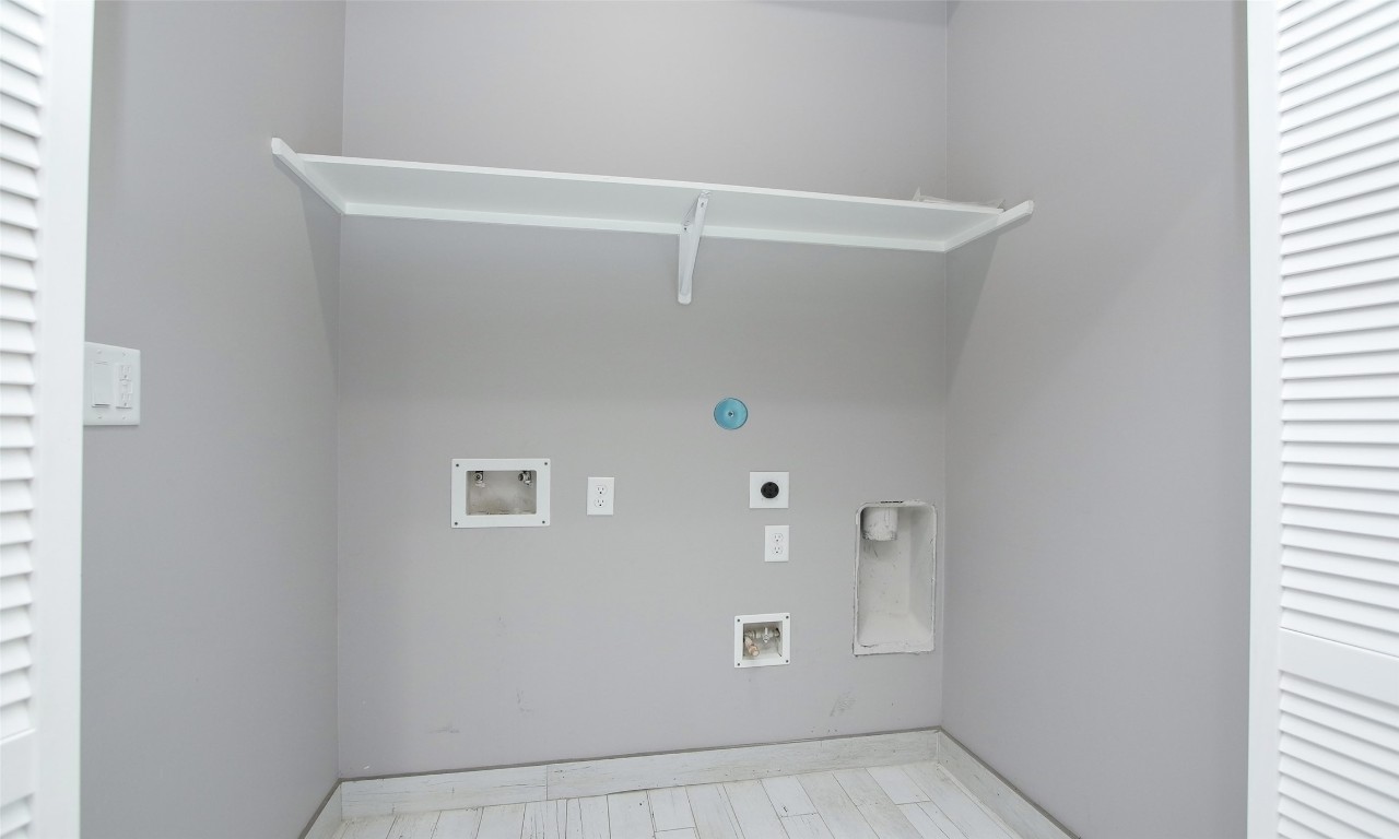 309 East 43rd Street, Unit A Houston, TX 77022 - Photo 8 of 35 a view of an empty room