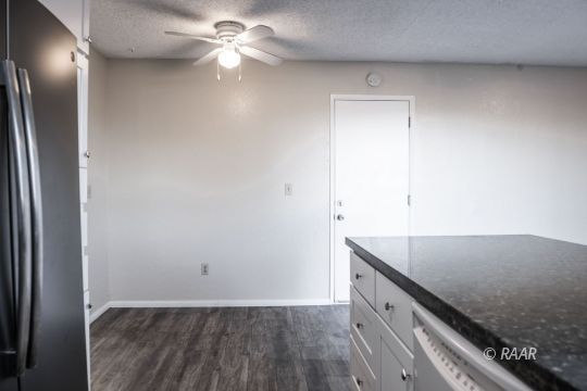 1204 Porter Street Ridgecrest, CA 93555 - Photo 6 of 28