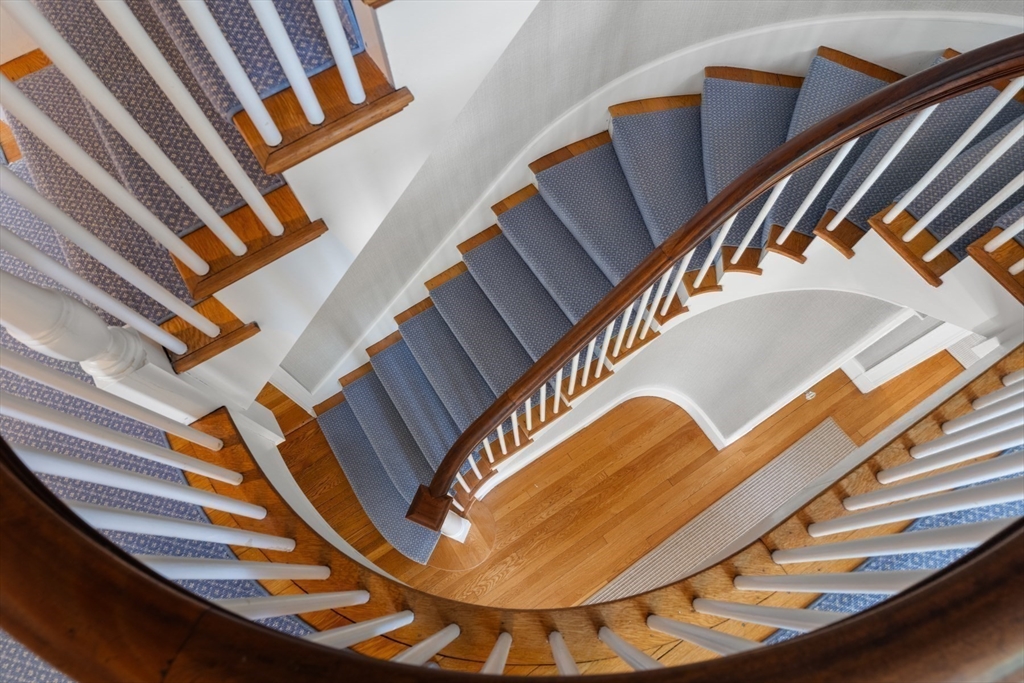 32 Arlington Road Wellesley, MA 02481 - Photo 25 of 42 Gallery Image 25