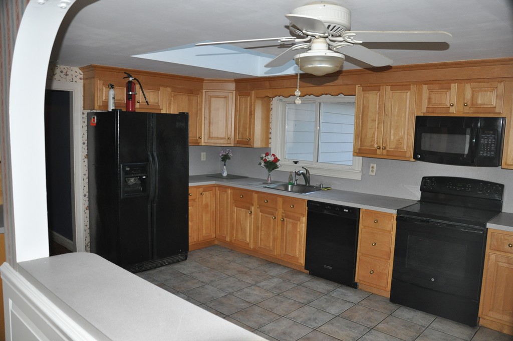 3 Rowley Court Boxford, MA 01921 - Photo 5 of 30