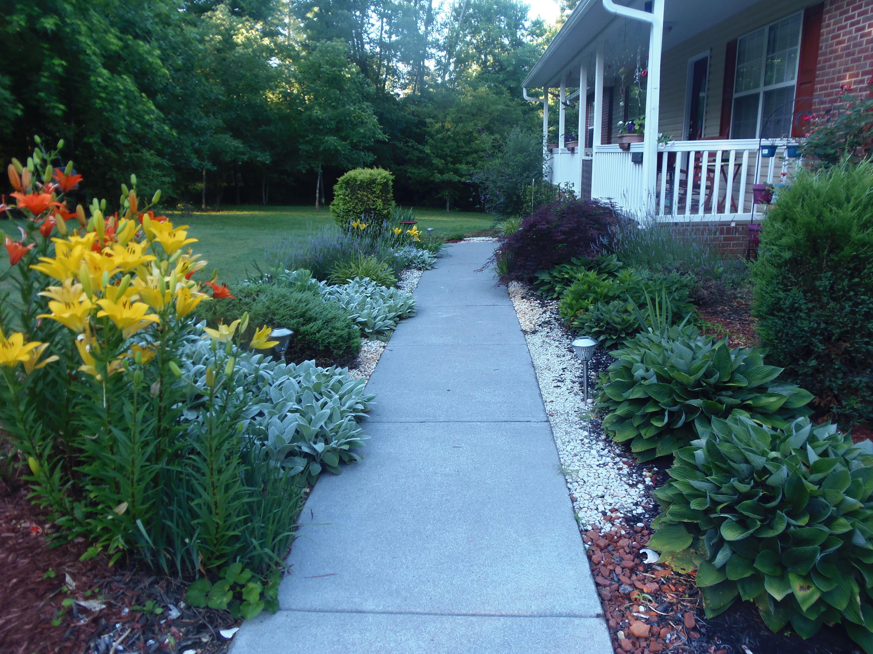 1145 Ridge Road Maryville, TN 37803 - Photo 2 of 40 BEAUTIFUL LANDSCAPING!