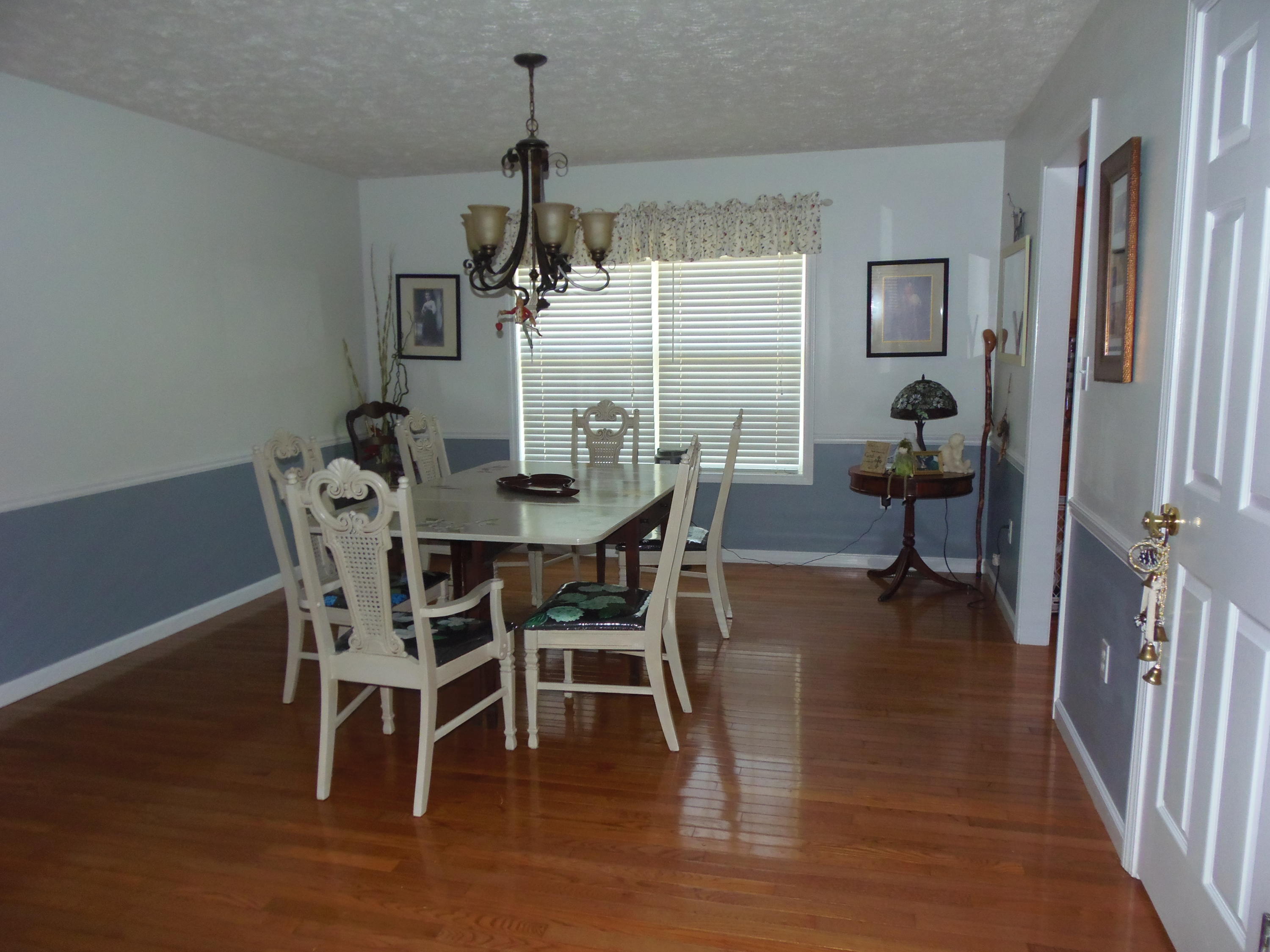 1145 Ridge Road Maryville, TN 37803 - Photo 12 of 40 SPACIOUS FORMAL DINING ROOM