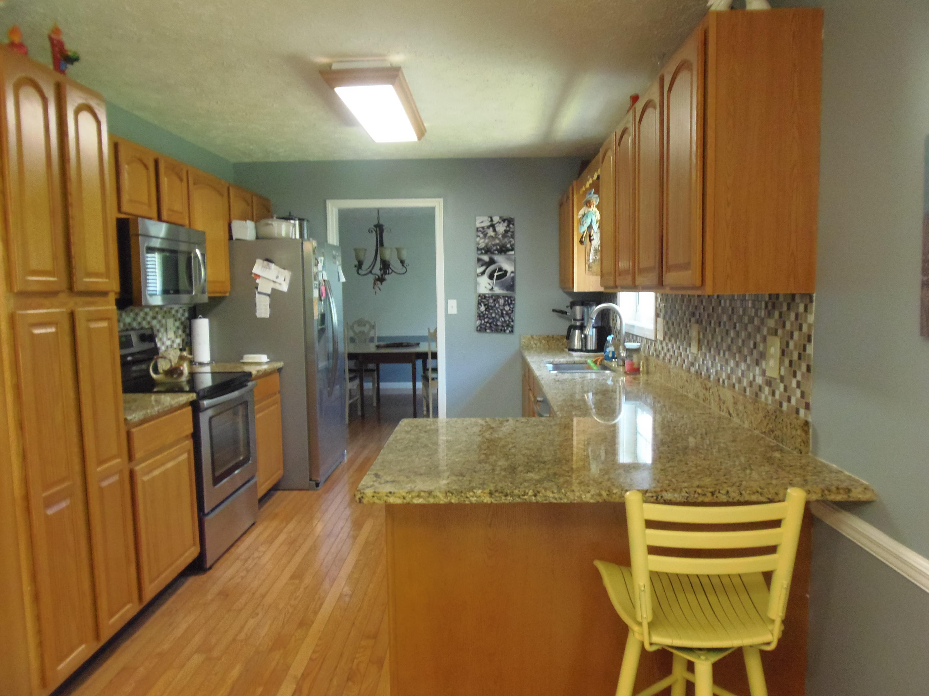1145 Ridge Road Maryville, TN 37803 - Photo 8 of 40 MAIN LEVEL KITCHEN