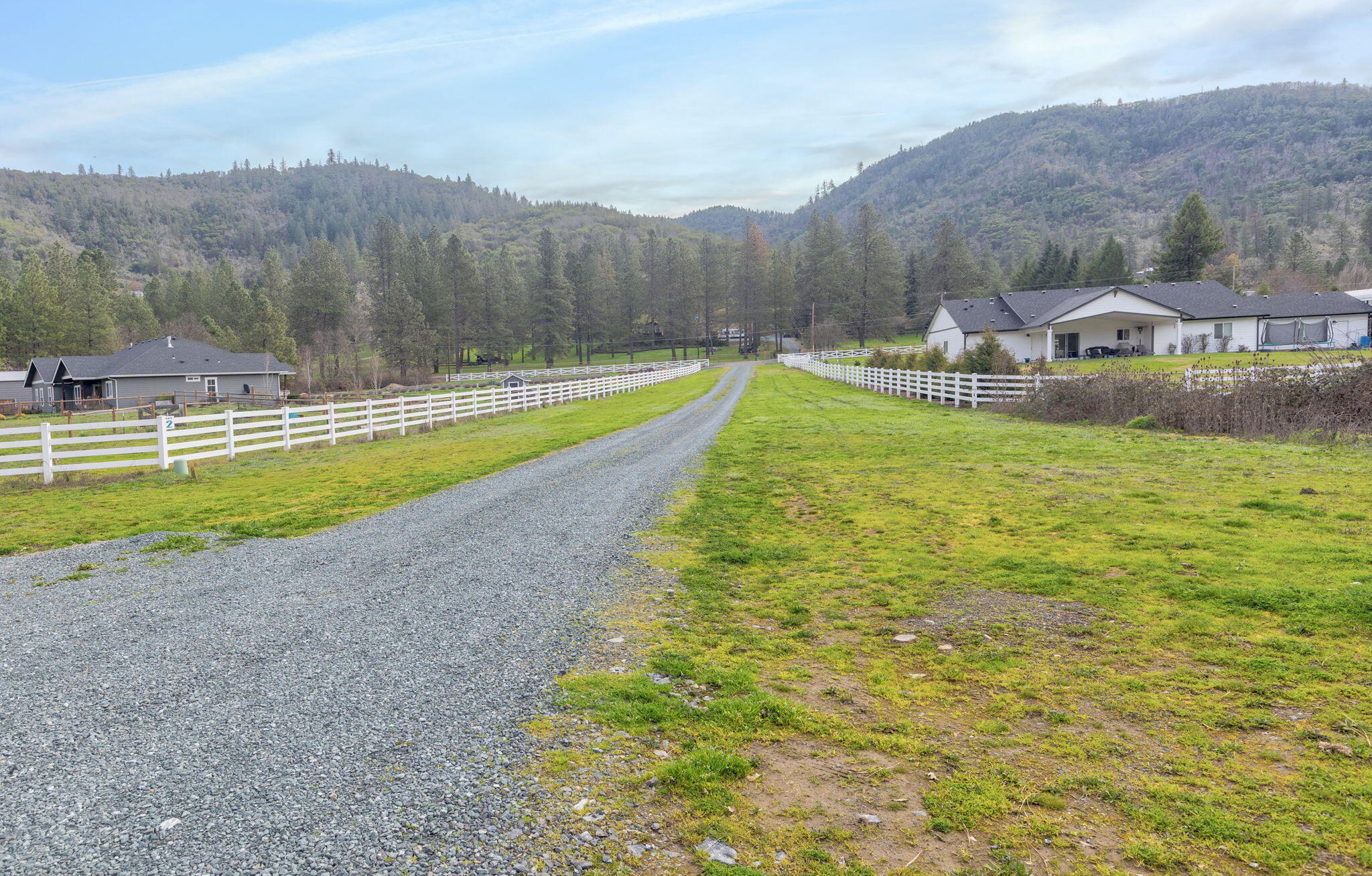 707 Wards Creek Road Rogue River, OR 97537 - Photo 33 of 50 21-web-or-mls-707-wards-creek-rd