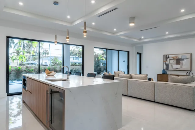 $6,300,000 | 258 33rd Court, West Palm Beach, FL 33407