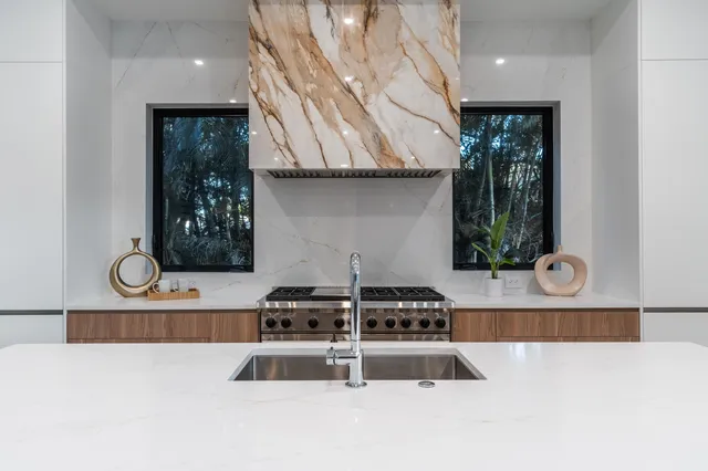 $6,300,000 | 258 33rd Court, West Palm Beach, FL 33407