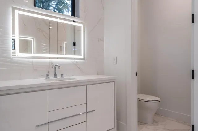 $6,300,000 | 258 33rd Court, West Palm Beach, FL 33407