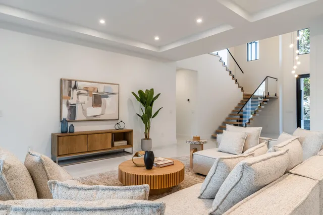 $6,300,000 | 258 33rd Court, West Palm Beach, FL 33407