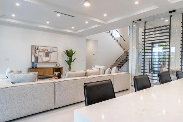 $6,300,000 | 258 33rd Court, West Palm Beach, FL 33407