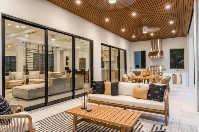 $6,300,000 | 258 33rd Court, West Palm Beach, FL 33407