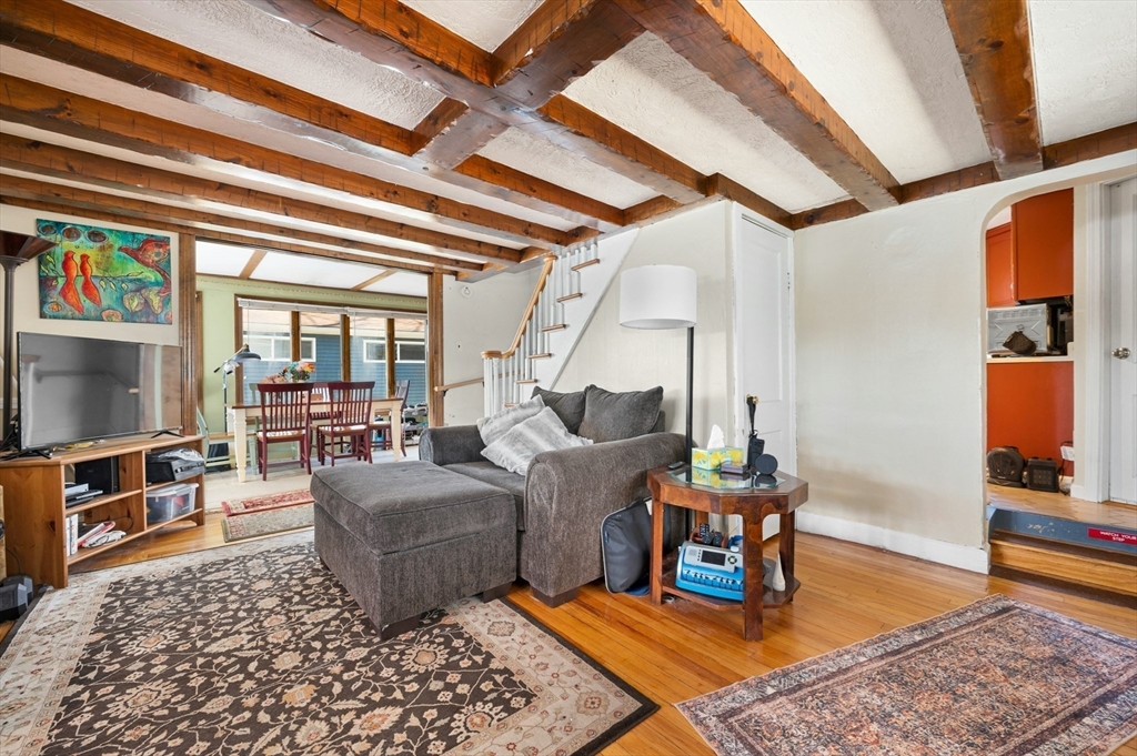 6 Cedar Pond Road Sturbridge, MA 01566 - Photo 4 of 11 Gallery Image 4