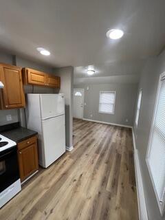 108 Dunlap Street Lansing, MI 48910 - Photo 8 of 18 108 Dunlap Kitchen